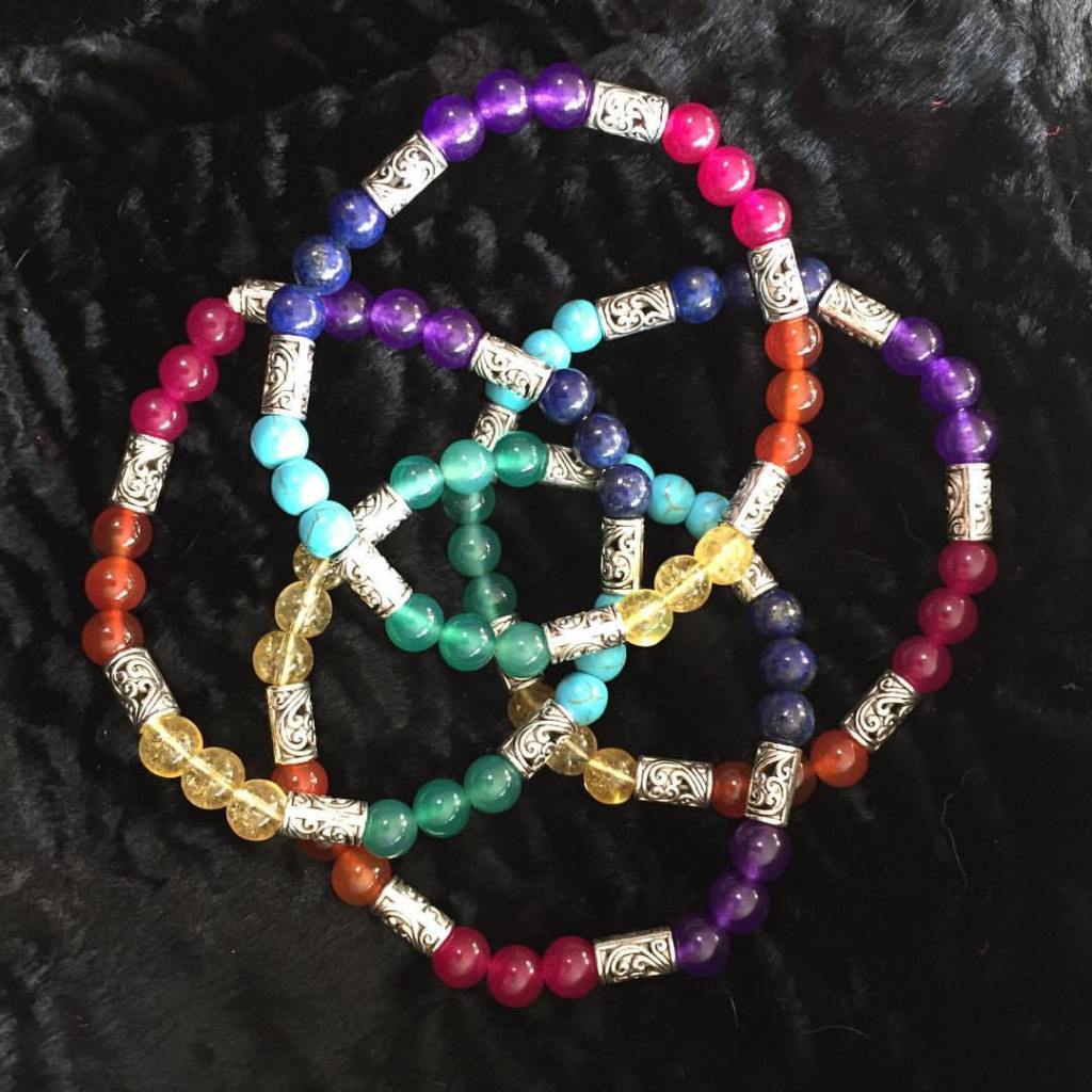 coslorful beaded bracelet